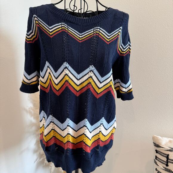 Crescent Navy Pointelle Knit Chevron Print Lightweight Short Sleeve Sweater Top - Picture 1 of 8